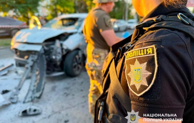 Фото для новини:В Одесі під час руху вибухнуло авто