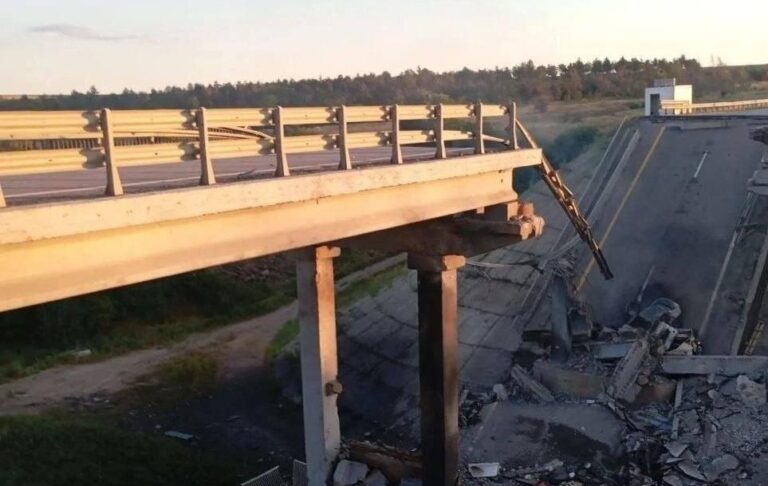 Фото для новини:ЗСУ зруйнували ще один важливий для окупантів міст