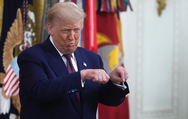 Фото для новини:Душити, а не бити: Трамп розповів про нову тактику проти Ірану