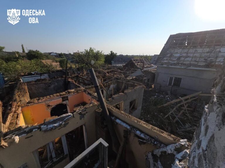 Фото для новини:На Одещині через обстріл постраждали двоє людей