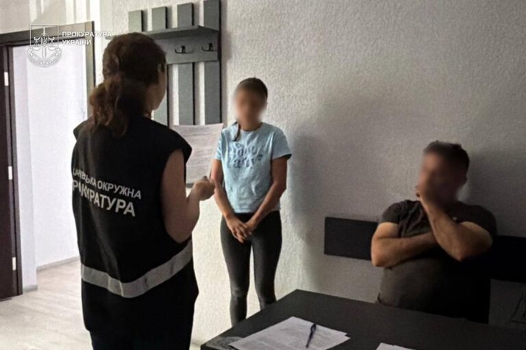 Фото для новини:На Закарпатті матір обвинувачують у сексуальній ксплуатації доньки