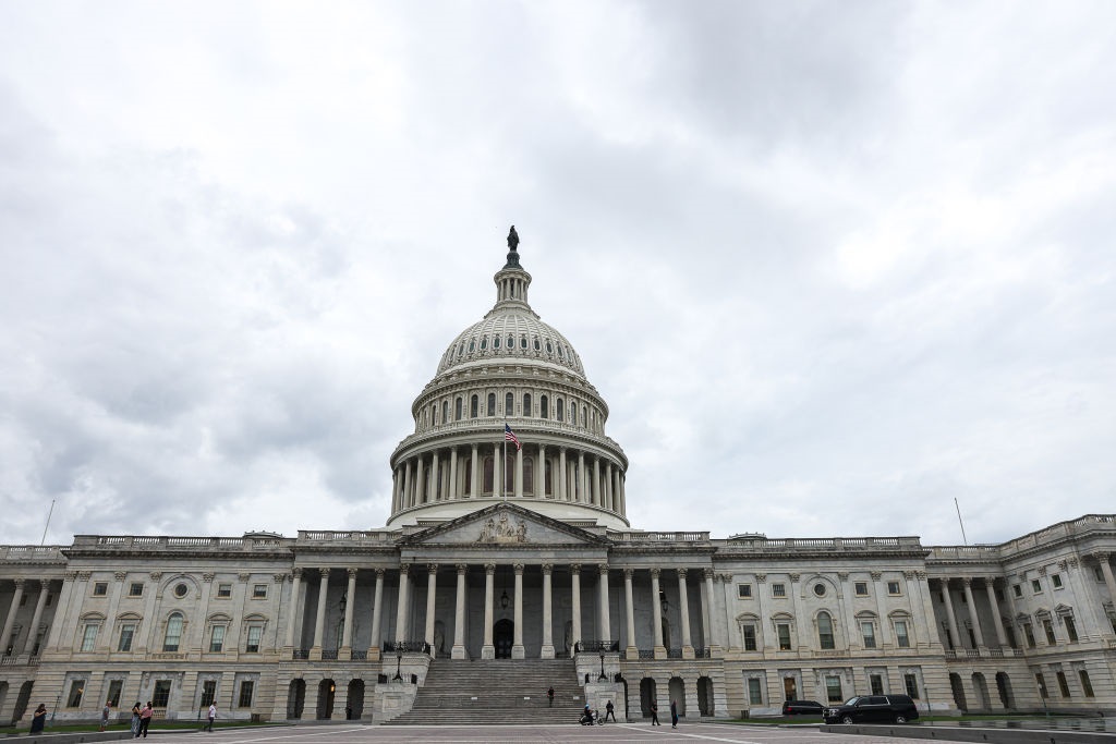 Фото для новини:Пекельні санкції. Рішення Сената США