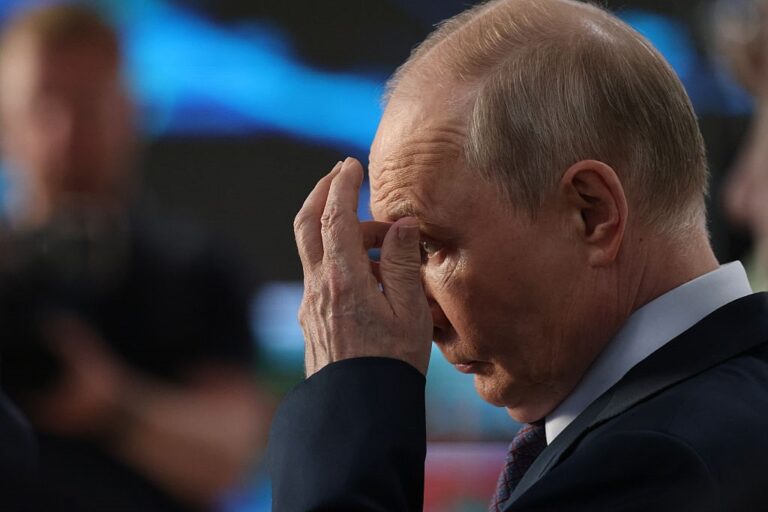 Фото для новини:Путін доручив спецслужбам розколоти НАТО і ЄС - NYT