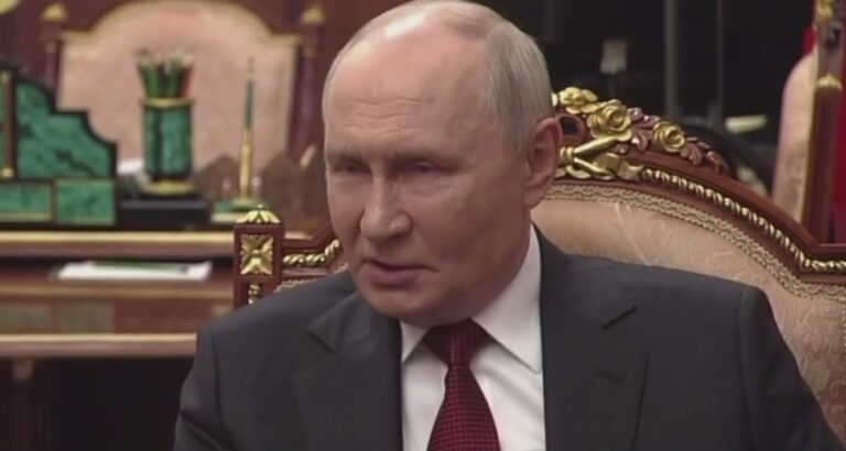 Фото для новини:Путін заявив, що Київ "відчинив скриньку Пандори"