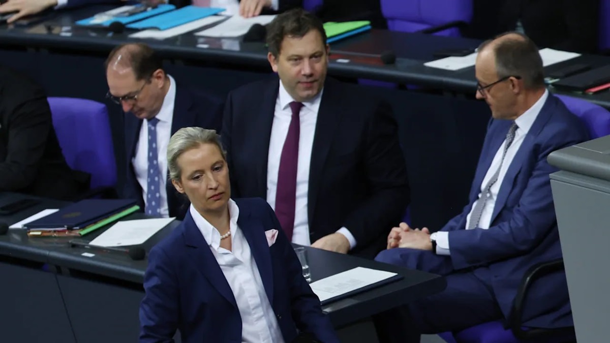 Фото для новини:Рейтинг Мерца впав до нового мінімуму