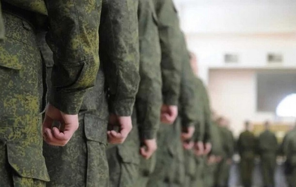 Фото для новини:Росіяни поставили на військовий облік 2700 жителів окупованої Херсонщини