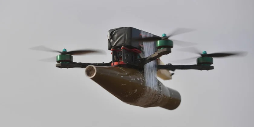 Фото для новини:Російські FPV-дрони почали полювати на транспорт за звуком - Флеш