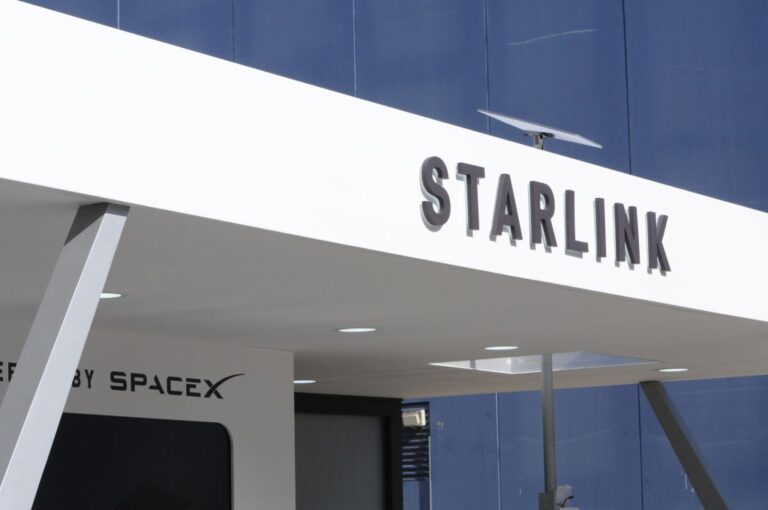 Фото для новини:SpaceX скасувала обмеження Starlink для Польщі