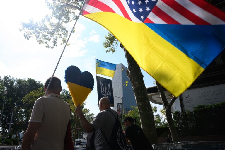 Фото для новини:США відновили повний обмін розвідданими з Україною - ЗМІ