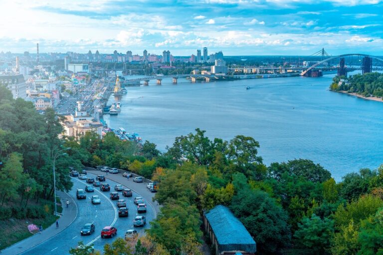 Фото для новини:Топ-5 місць у Києві, де варто провести незабутні вихідні
