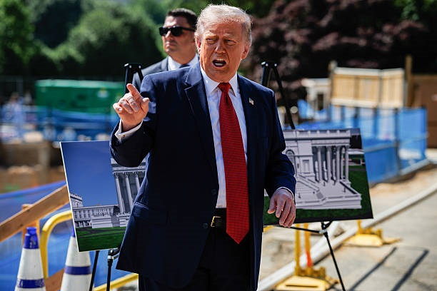 Фото для новини:Трамп різко відреагував на рішення суду щодо бальної зали