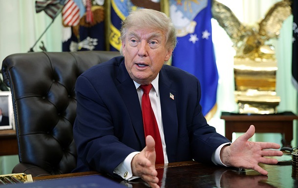 Фото для новини:Трамп заявив, що Ин - його друг і скоротив навчання з Південною Кореєю
